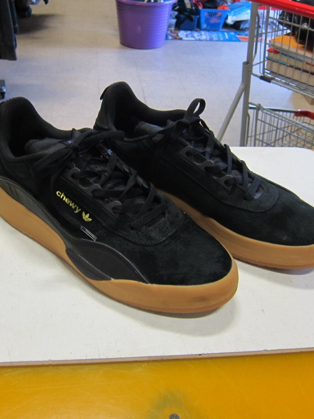 Adidas EE6112 Liberety Cup Chewy Cannon Gum Men's 13 Core Black/Gold/Gum Shoe's